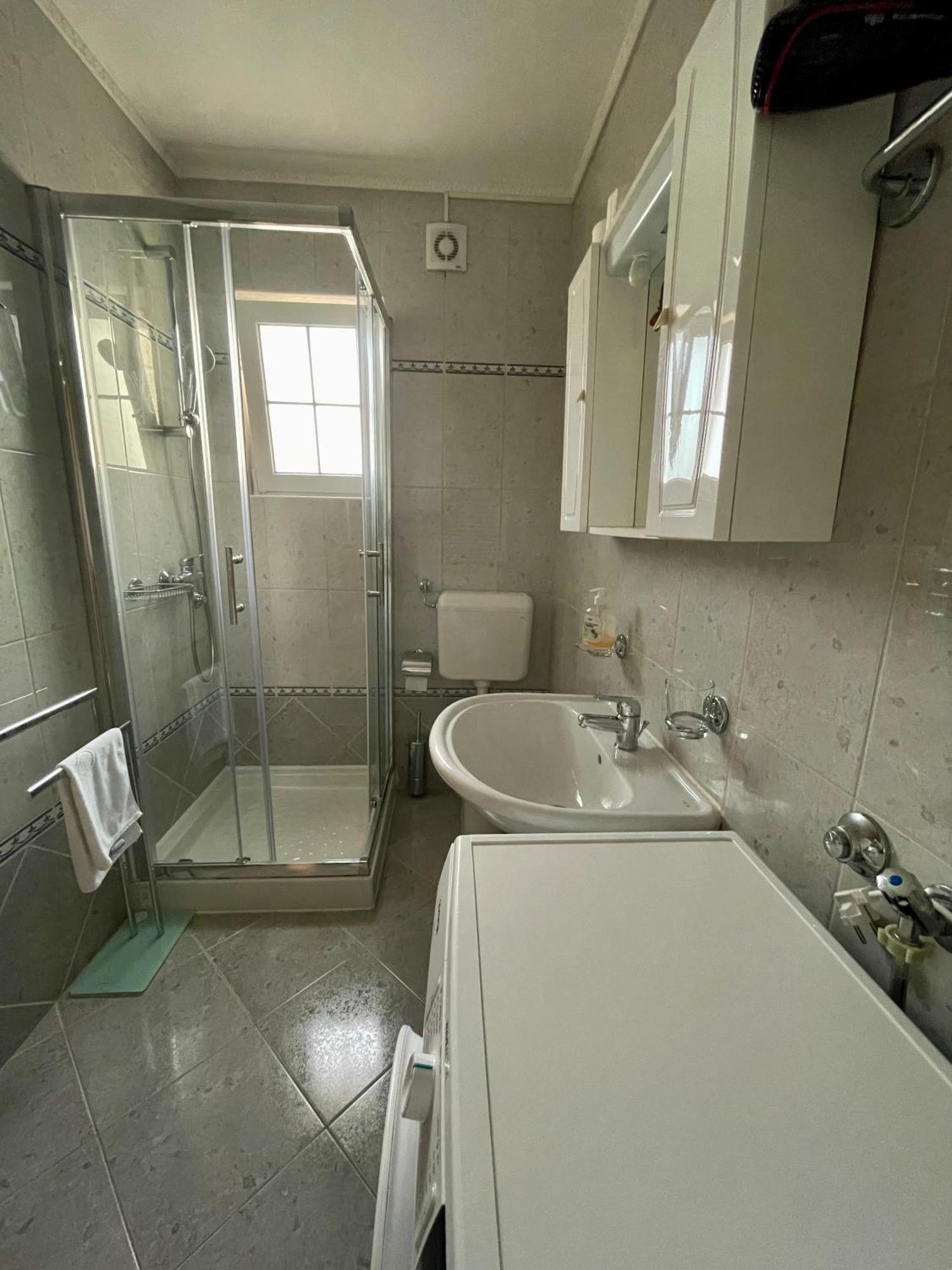 B&B-Ld Pola