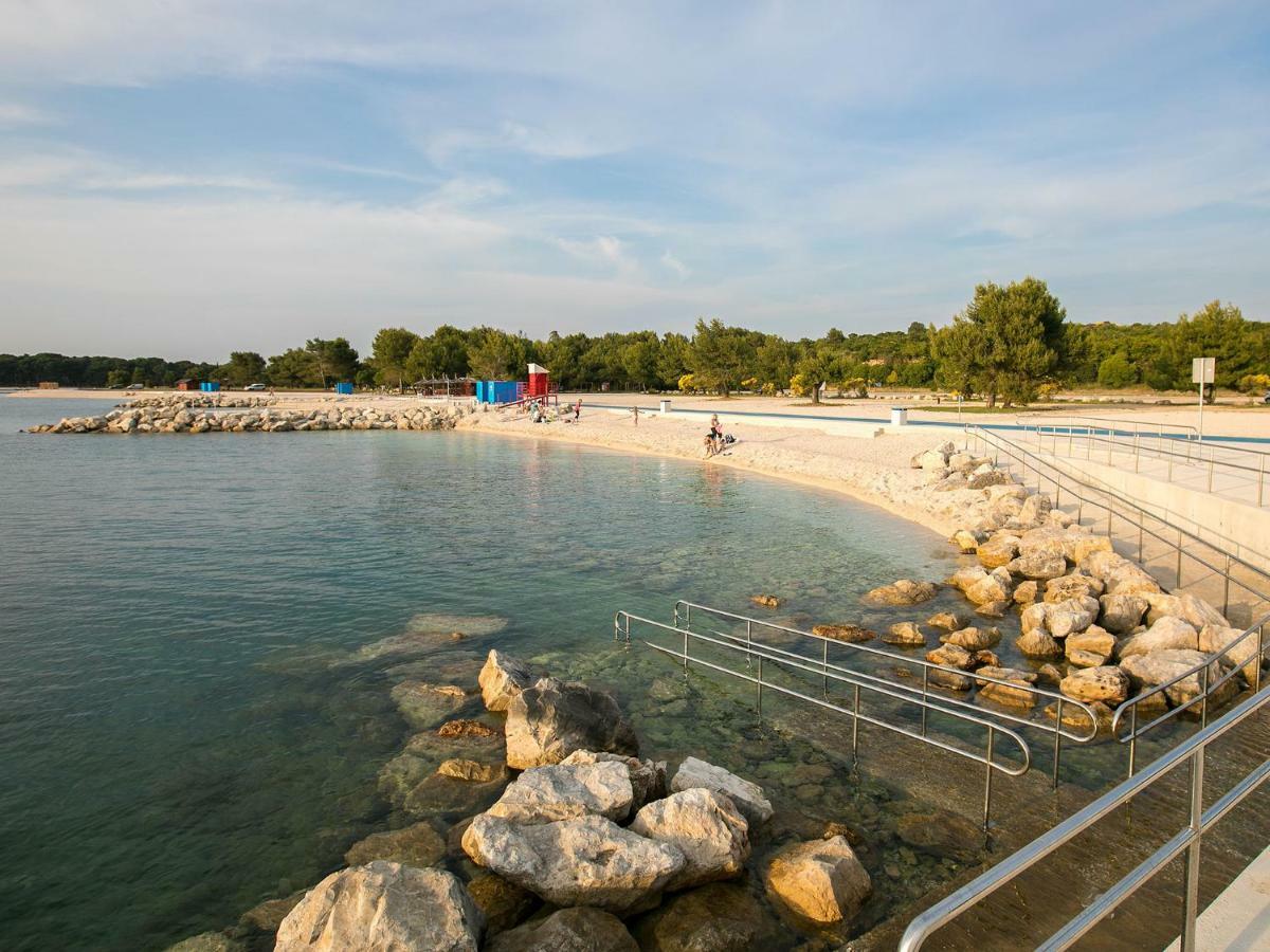 B&B-Ld krevet i doručak Pula