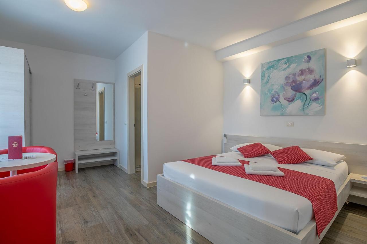 B&B-Ld Pula