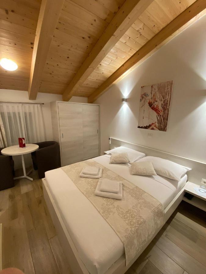 B&B-Ld Pula